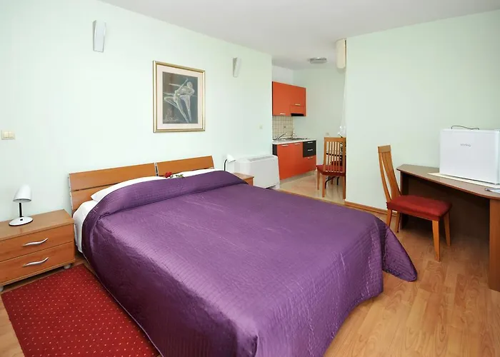 Lida 2 Pensjonat Trogir