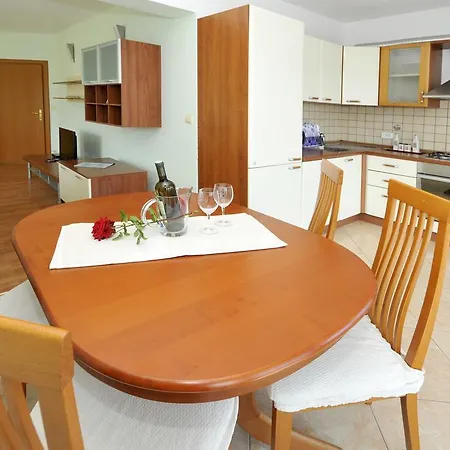 Gostinjska kuća Lida 2 4*